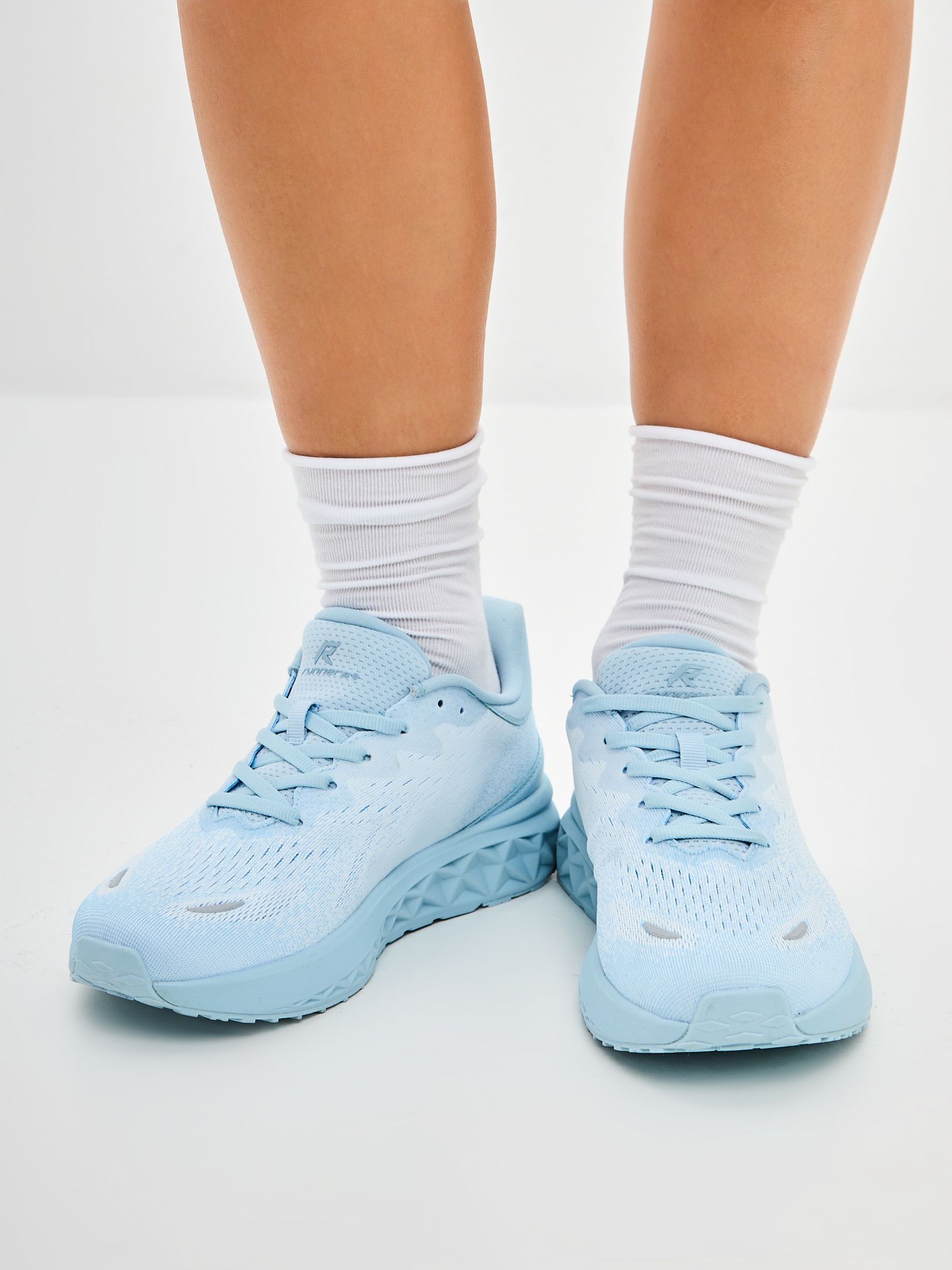 Кроссовки женские Runners RNS-241-6214 lt.blue/white