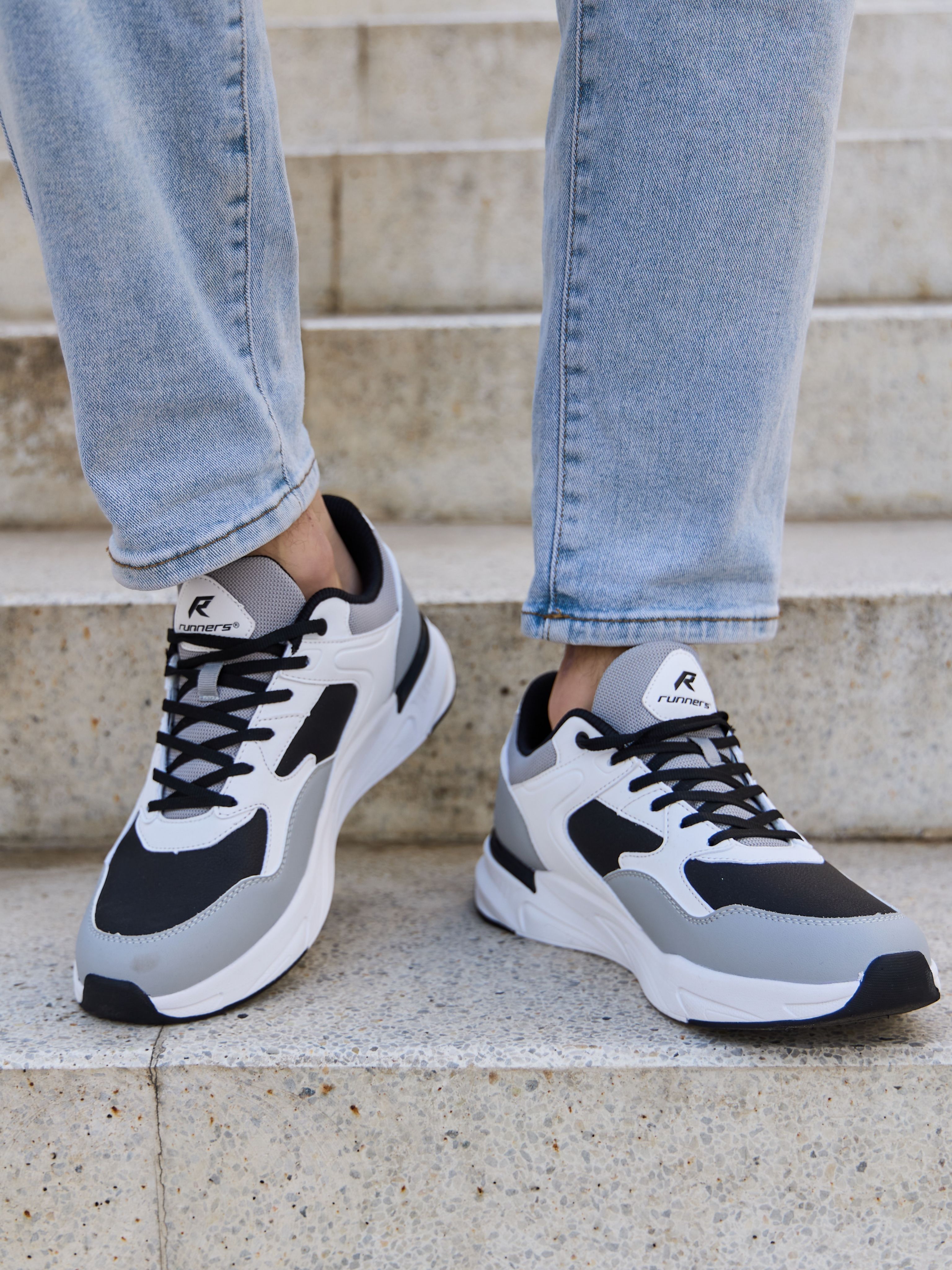 Кроссовки мужские Runners RNS-242-6462 lt.grey/black