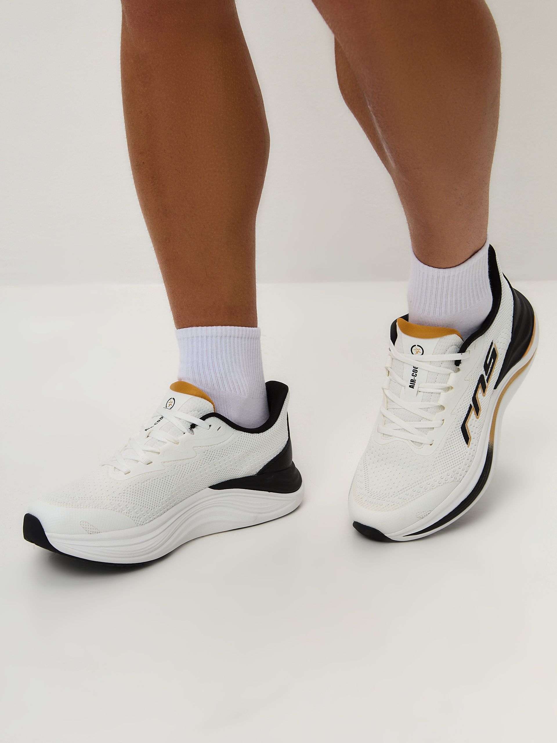 Кроссовки мужские Runners RNS-251-6688 white/black