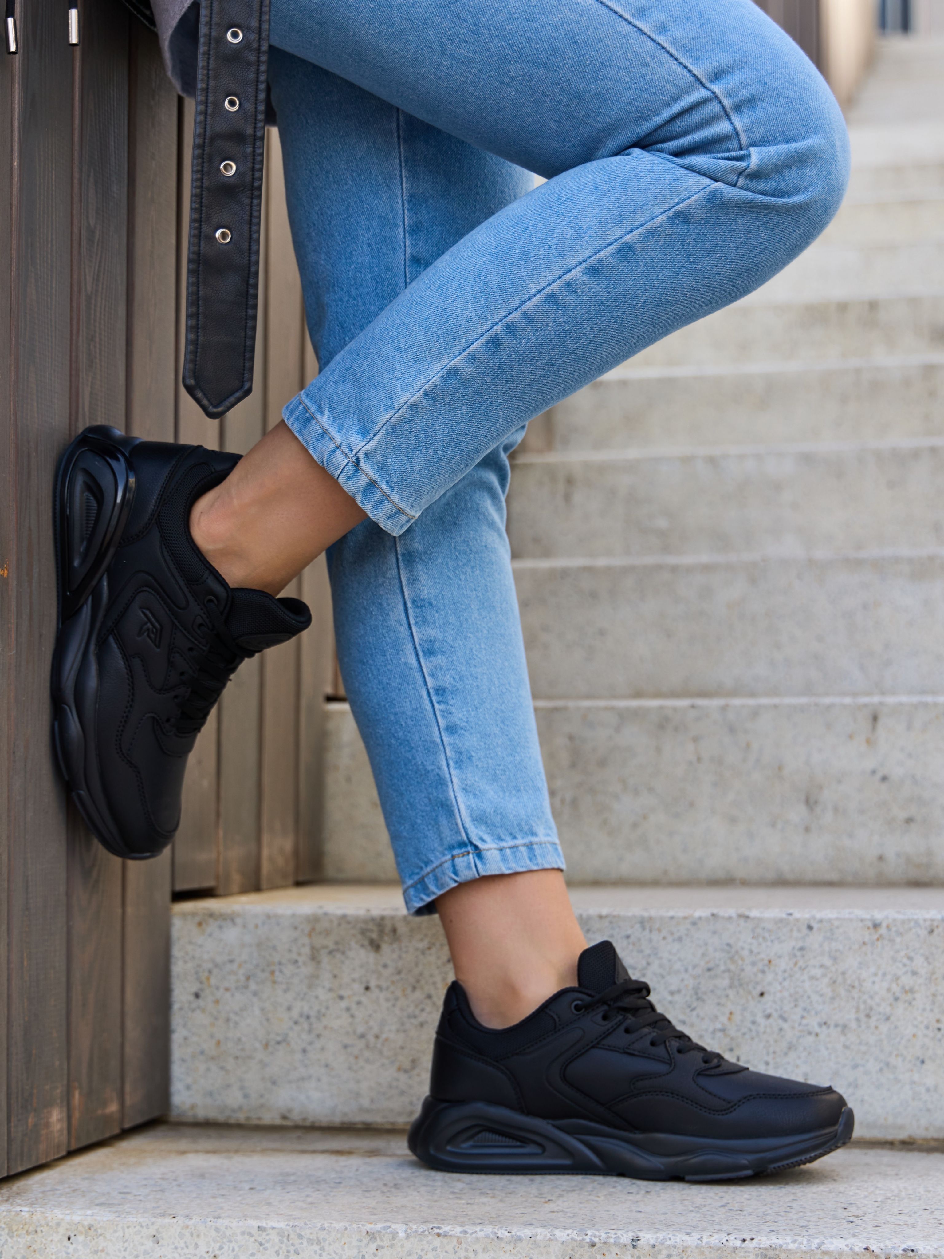 Кроссовки женские Runners RNS-242-6462 black/black