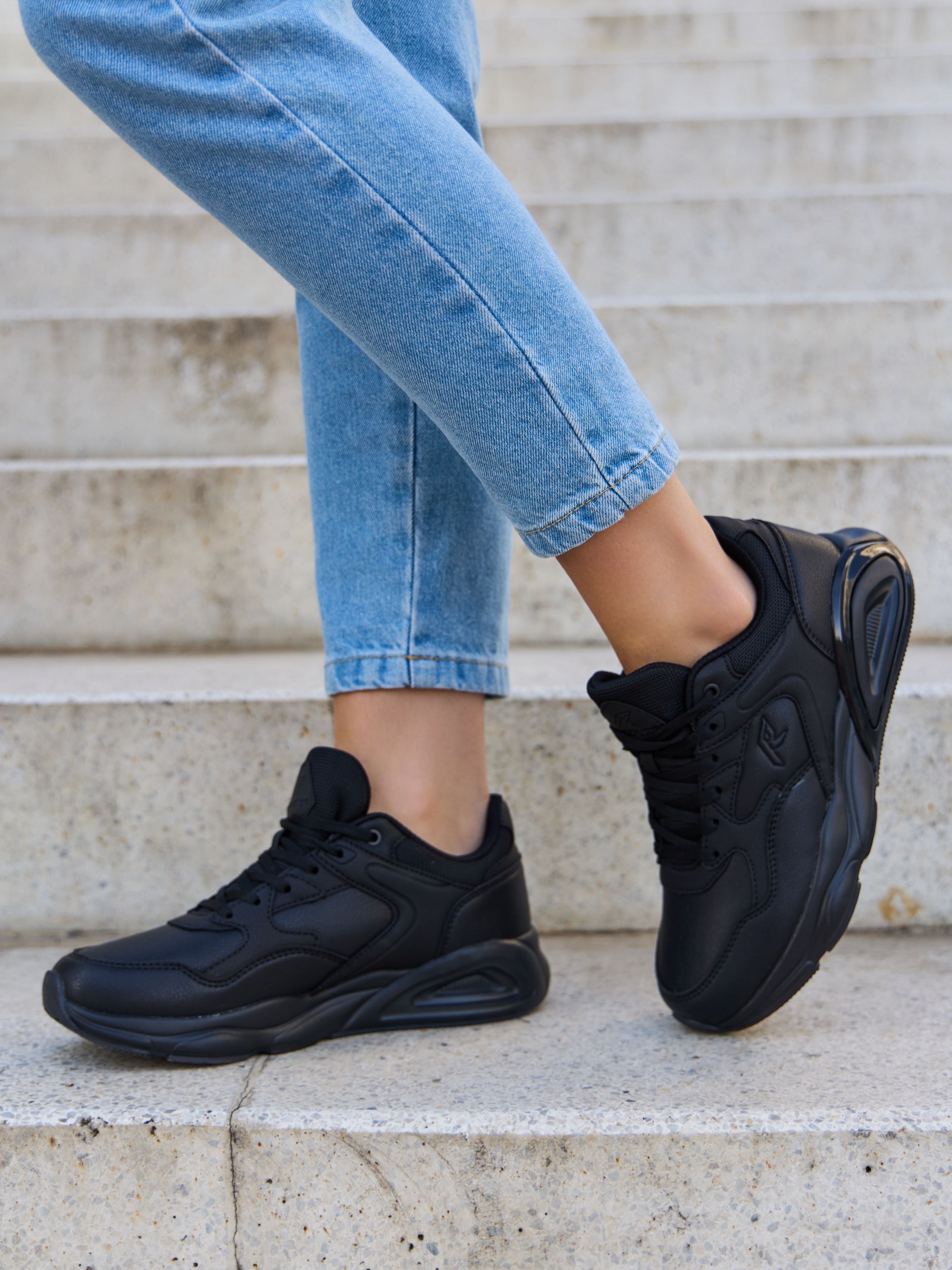 Кроссовки женские Runners RNS-242-6462 black/black