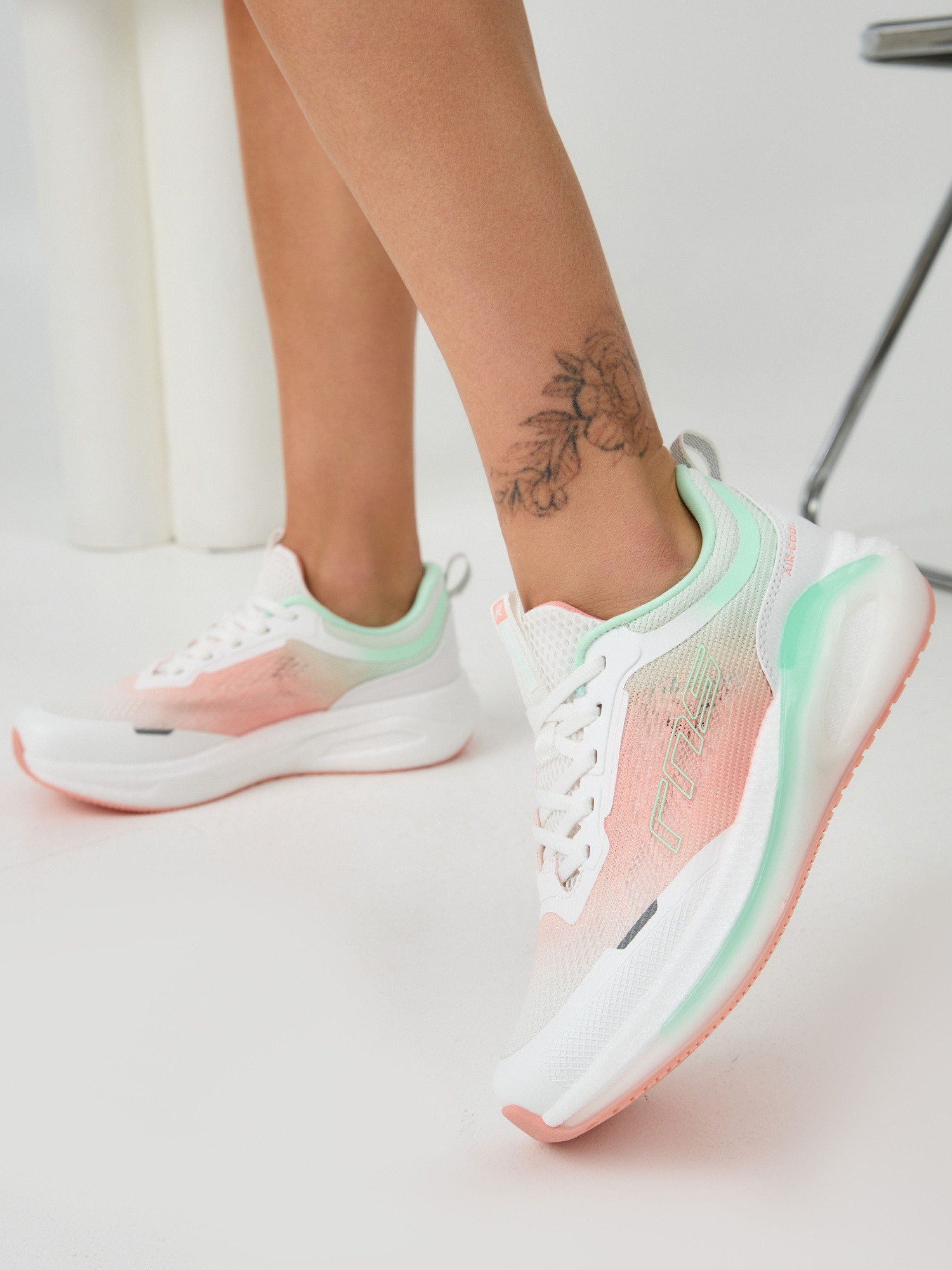 Кроссовки женские Runners RNS-251-6617 white/pink