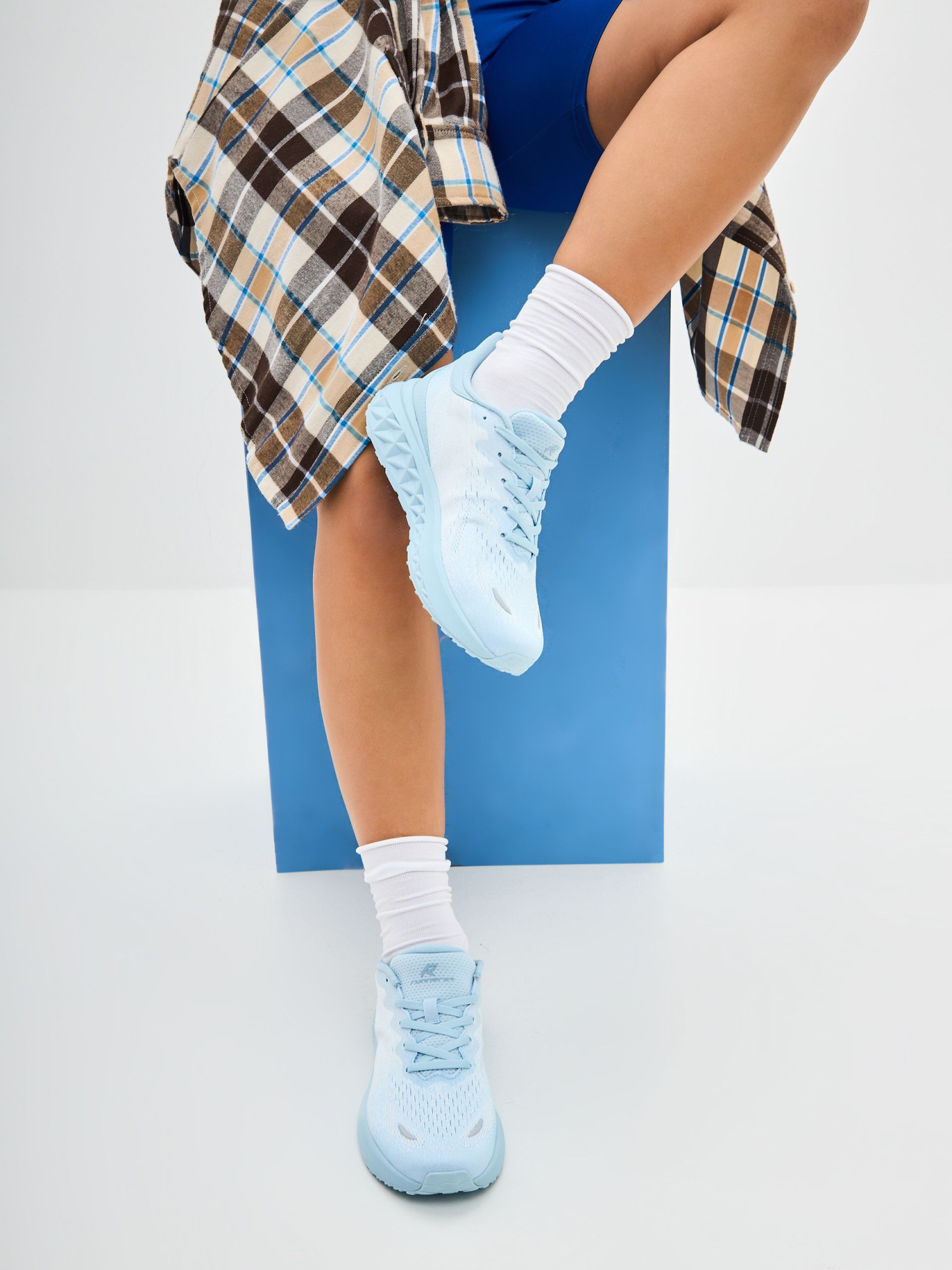 Кроссовки женские Runners RNS-241-6214 lt.blue/white