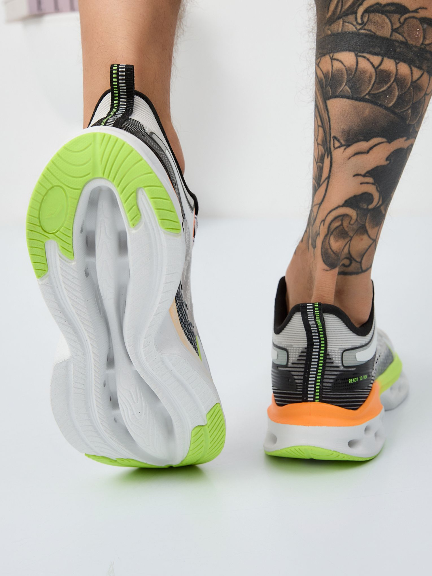 Кроссовки мужские Runners RNS-251-04801 white-black